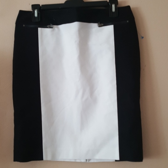 Calvin Klein Dresses & Skirts - Calvin Klein skirt